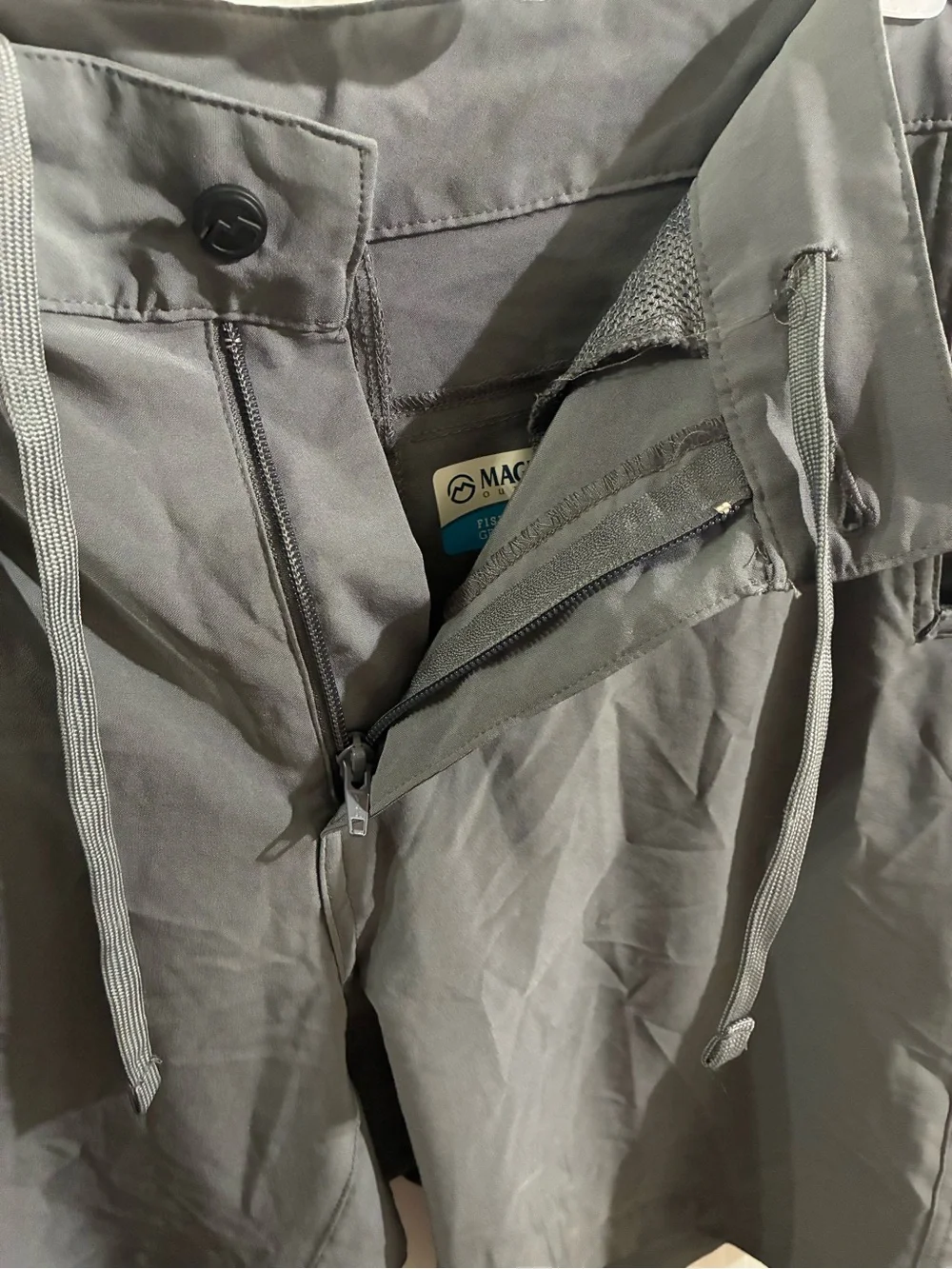 Magellan Men's Medium Quick-Dry Fish Gear Shorts
